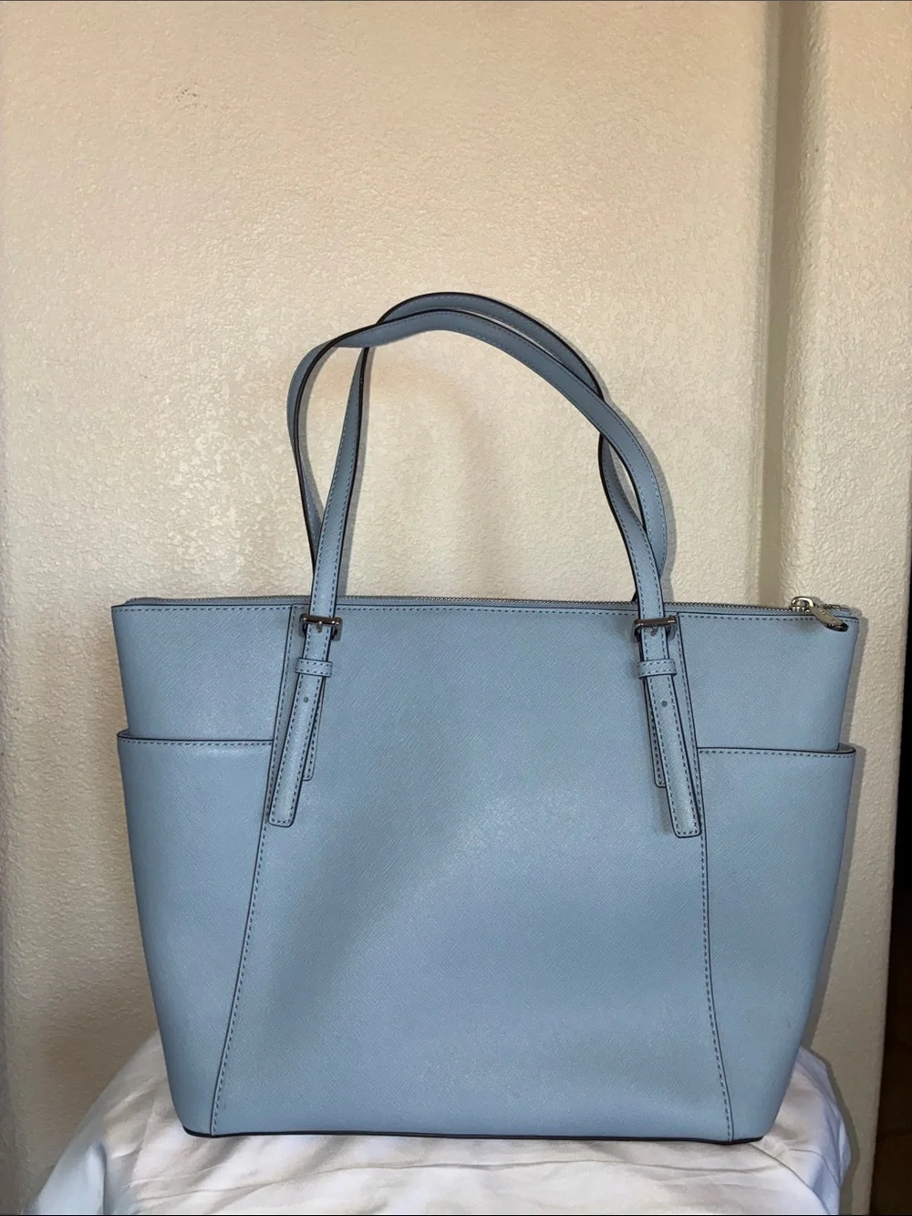 Michael Kors Powder Blue Saffiano Carry All Leather Tote, MK Charm, dust bag euc